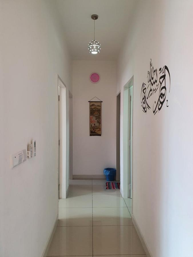 Az Homestay @ Southville City Бангі Екстер'єр фото