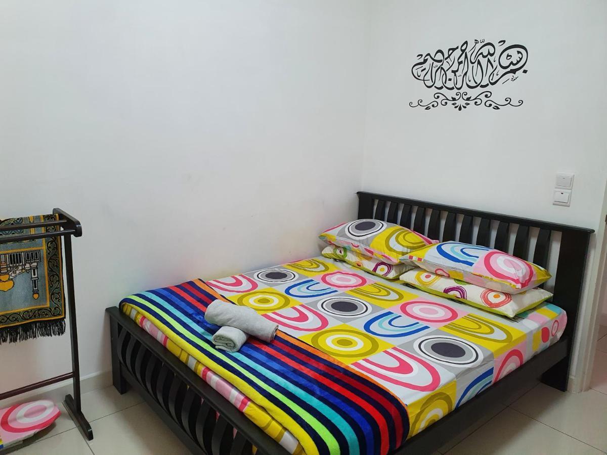 Az Homestay @ Southville City Бангі Екстер'єр фото