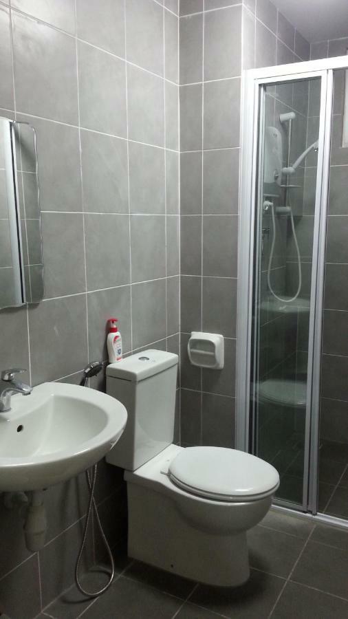 Az Homestay @ Southville City Бангі Екстер'єр фото