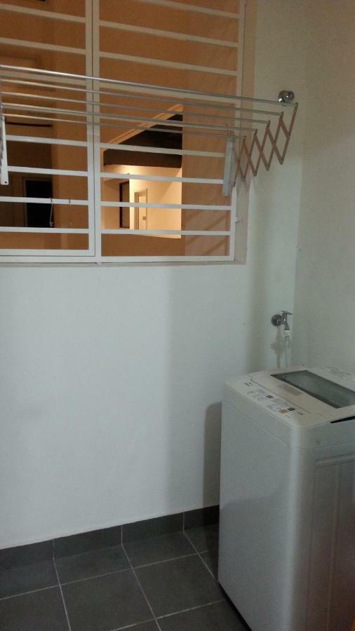Az Homestay @ Southville City Бангі Екстер'єр фото